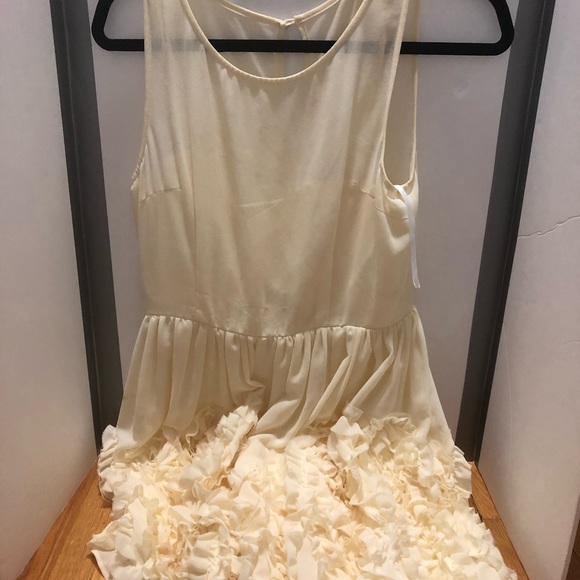 Honey Chiffon Dress Ivory - Picture 1 of 6